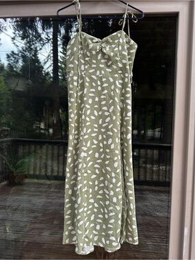 Lulu's Olive Green and White Leaf-Print Slip Dress